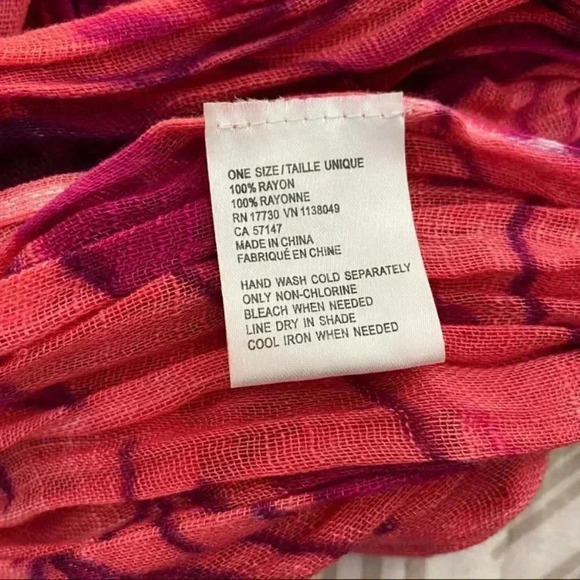 Pink Floral Fringe Scarf - Picture 4 of 4